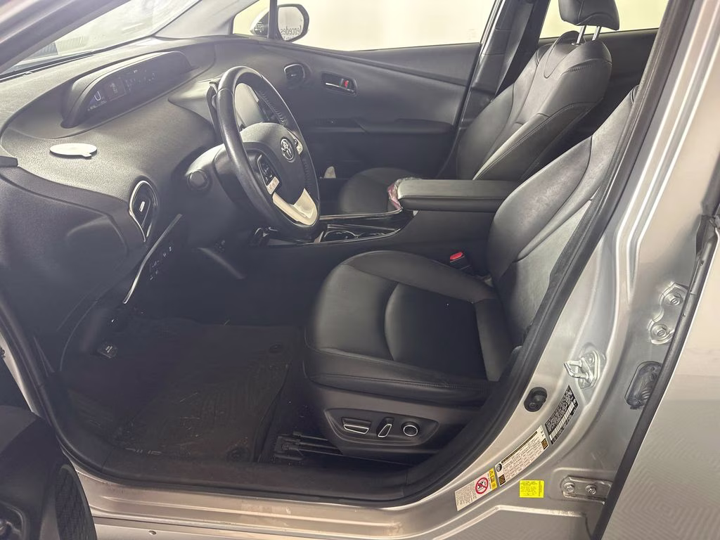 2017 Silver Toyota Prius Prime FWD Hatchback