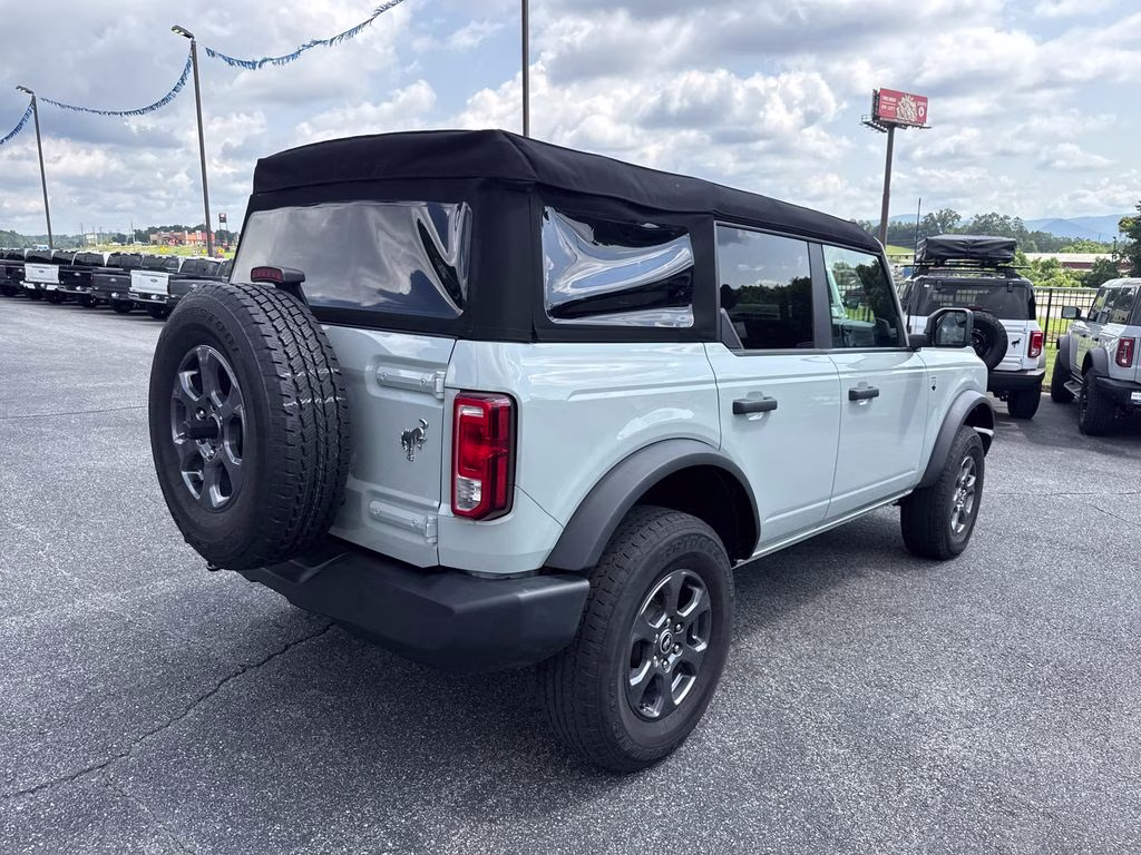 2024 Cactus Gray Ford Bronco Big Bend 4X4 SUV