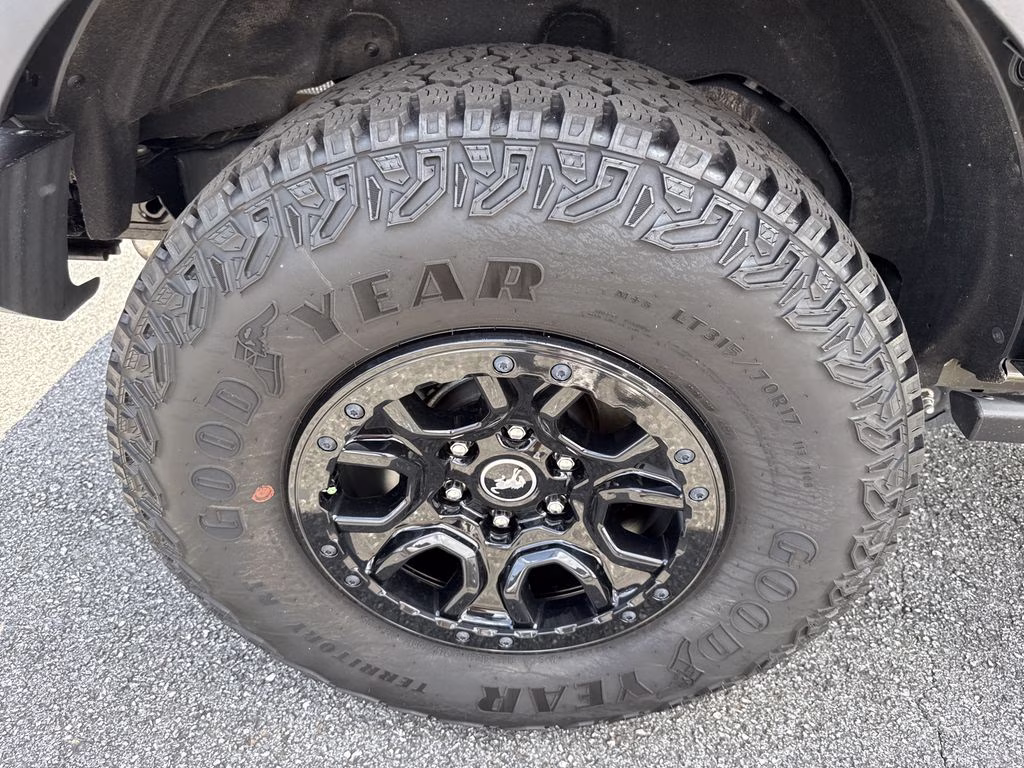 2025 Gray Ford Bronco Badlands 4X4 SUV