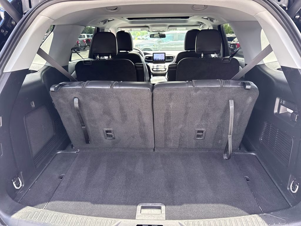 2024 Agate Black Metallic Ford Explorer XLT 4X4 SUV
