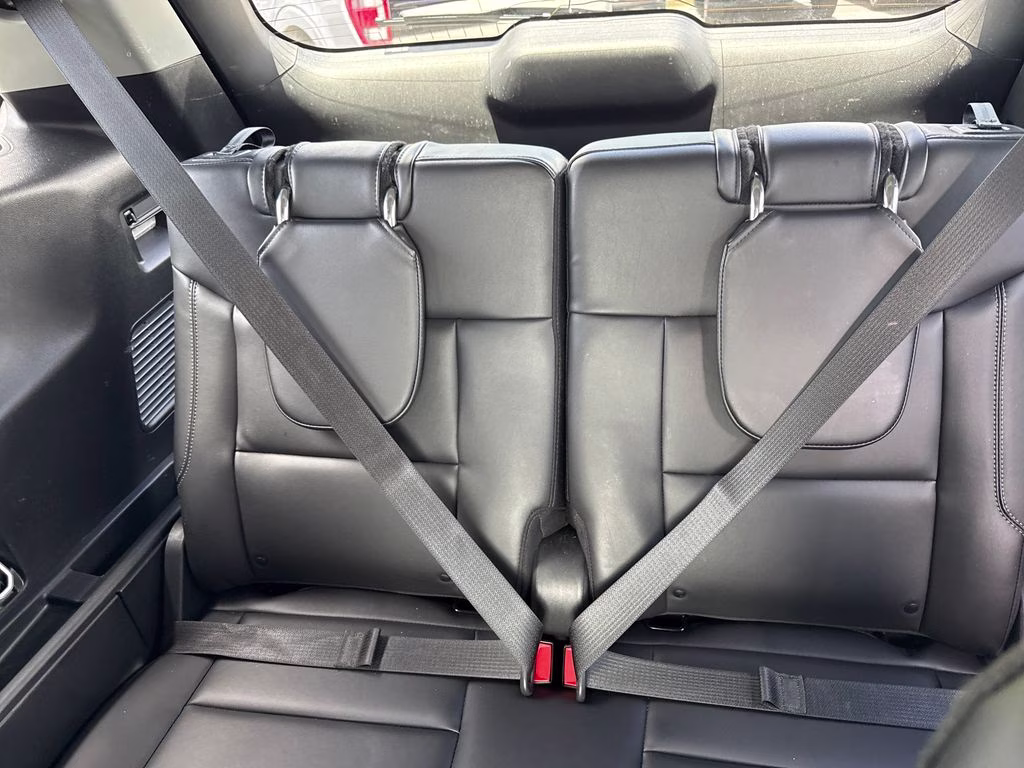 2024 Agate Black Metallic Ford Explorer XLT 4X4 SUV