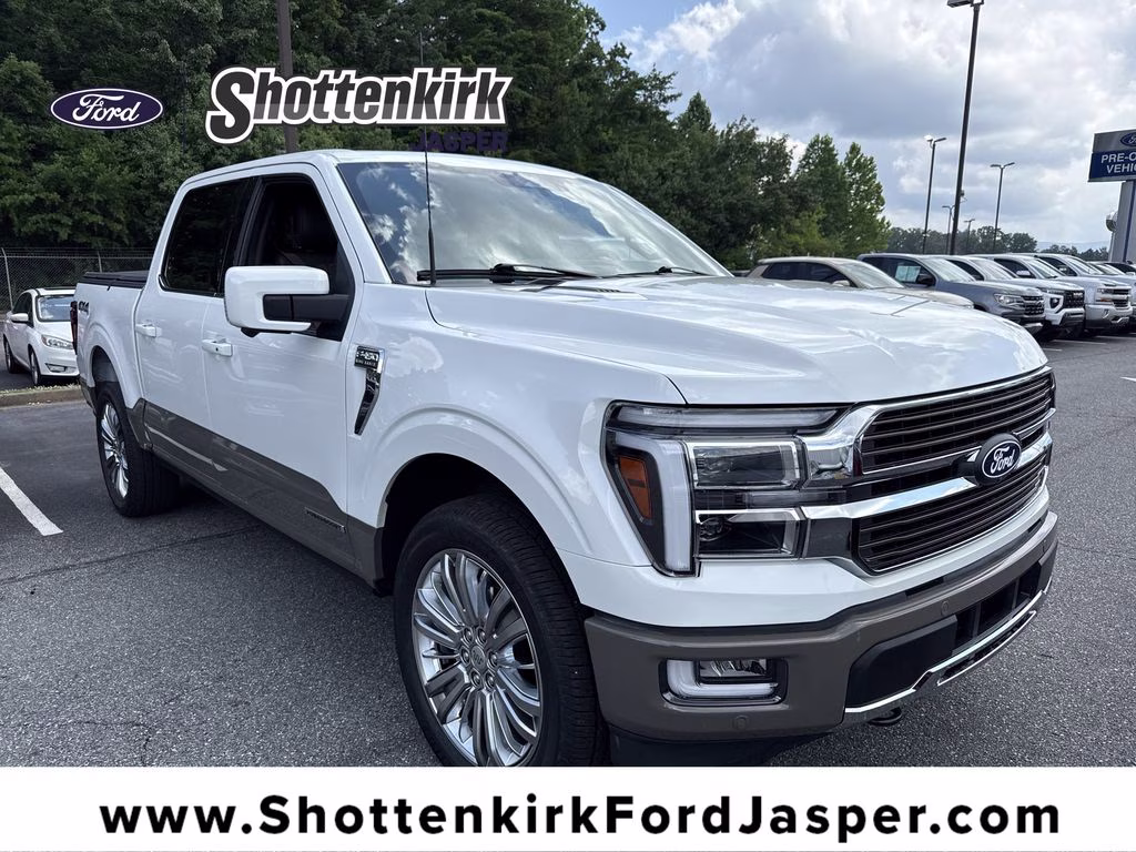 2025 Star White Metallic Tri-Coat Ford F-150 King Ranch 4X4 Truck