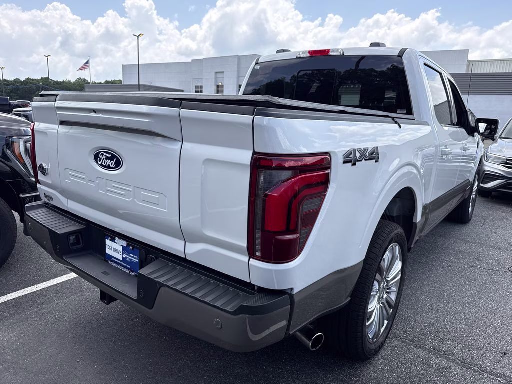 2025 Star White Metallic Tri-Coat Ford F-150 King Ranch 4X4 Truck