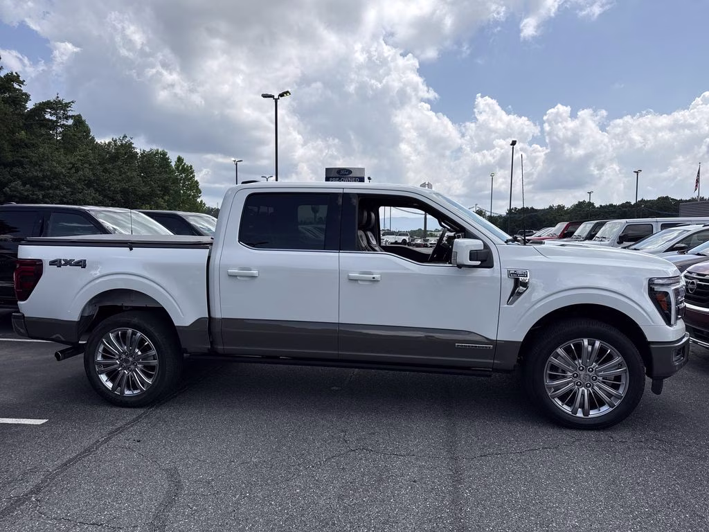 2025 Star White Metallic Tri-Coat Ford F-150 King Ranch 4X4 Truck