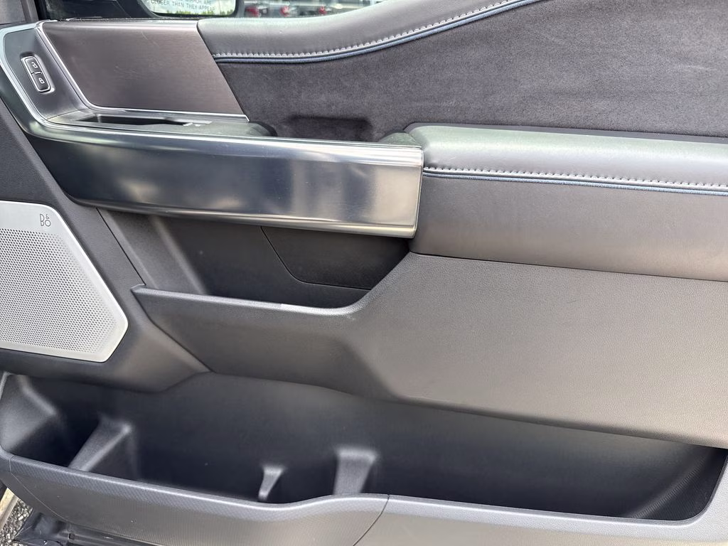 2025 Carbonized Gray Metallic Ford F-150 Platinum 4X4 Truck