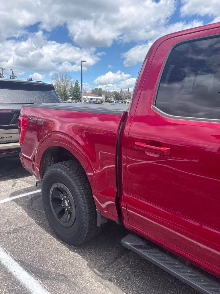 2021 Rapid Red Metallic Tinted Clearcoat Ford F-150 XLT Sport w/Trailer Tow Pkg 4X4 Truck