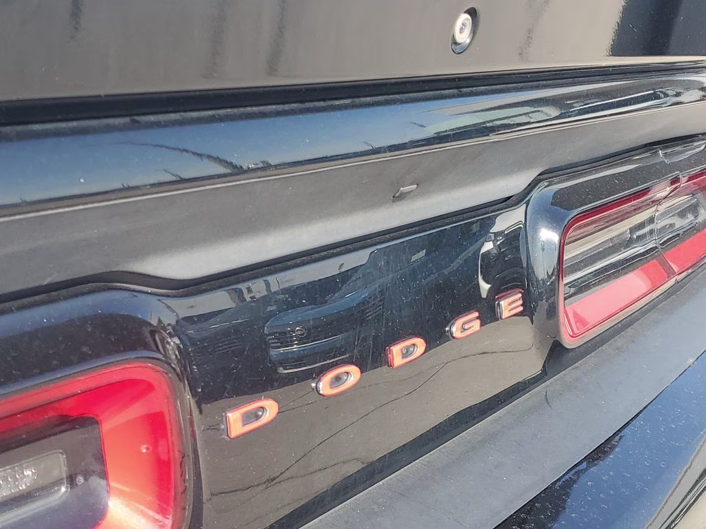 2018 Pitch Black Clearcoat Dodge Challenger SXT RWD Coupe