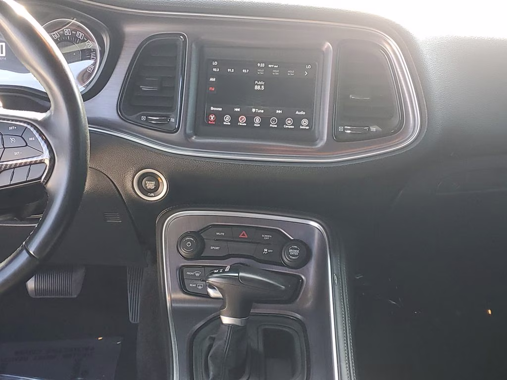 2018 Pitch Black Clearcoat Dodge Challenger SXT RWD Coupe