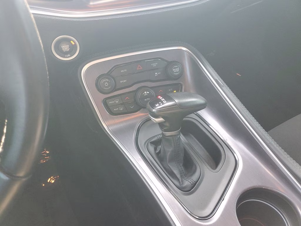 2018 Pitch Black Clearcoat Dodge Challenger SXT RWD Coupe