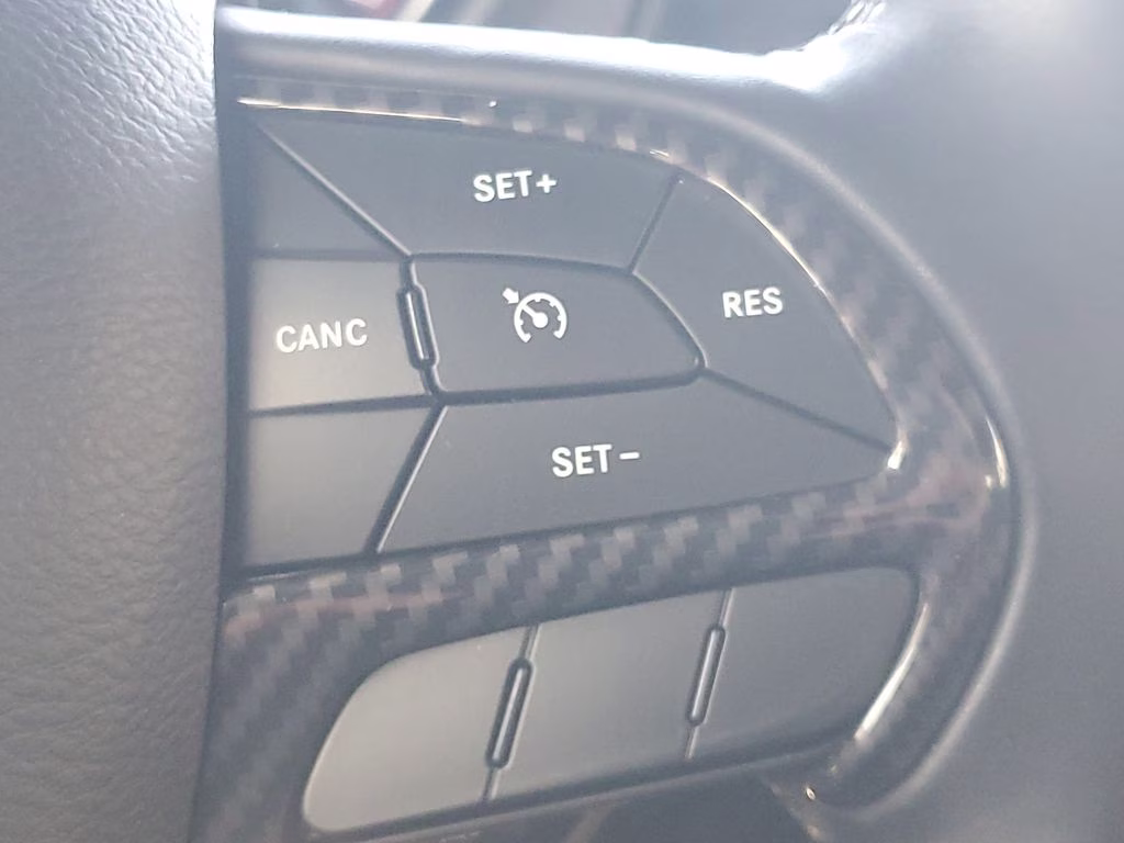 2018 Pitch Black Clearcoat Dodge Challenger SXT RWD Coupe