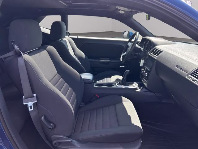 2009 Deep Water Blue Pearlcoat Dodge Challenger R/T RWD Coupe
