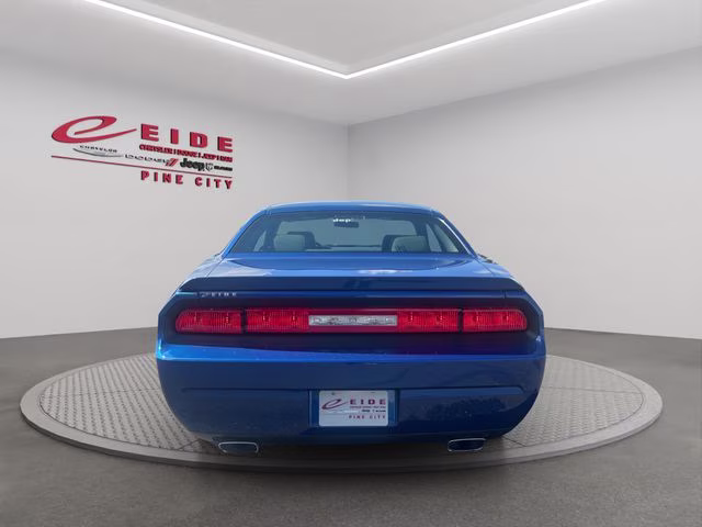 2009 Deep Water Blue Pearlcoat Dodge Challenger R/T RWD Coupe