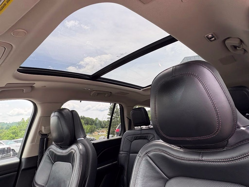 2020 Black Metallic Lincoln Aviator Reserve AWD SUV