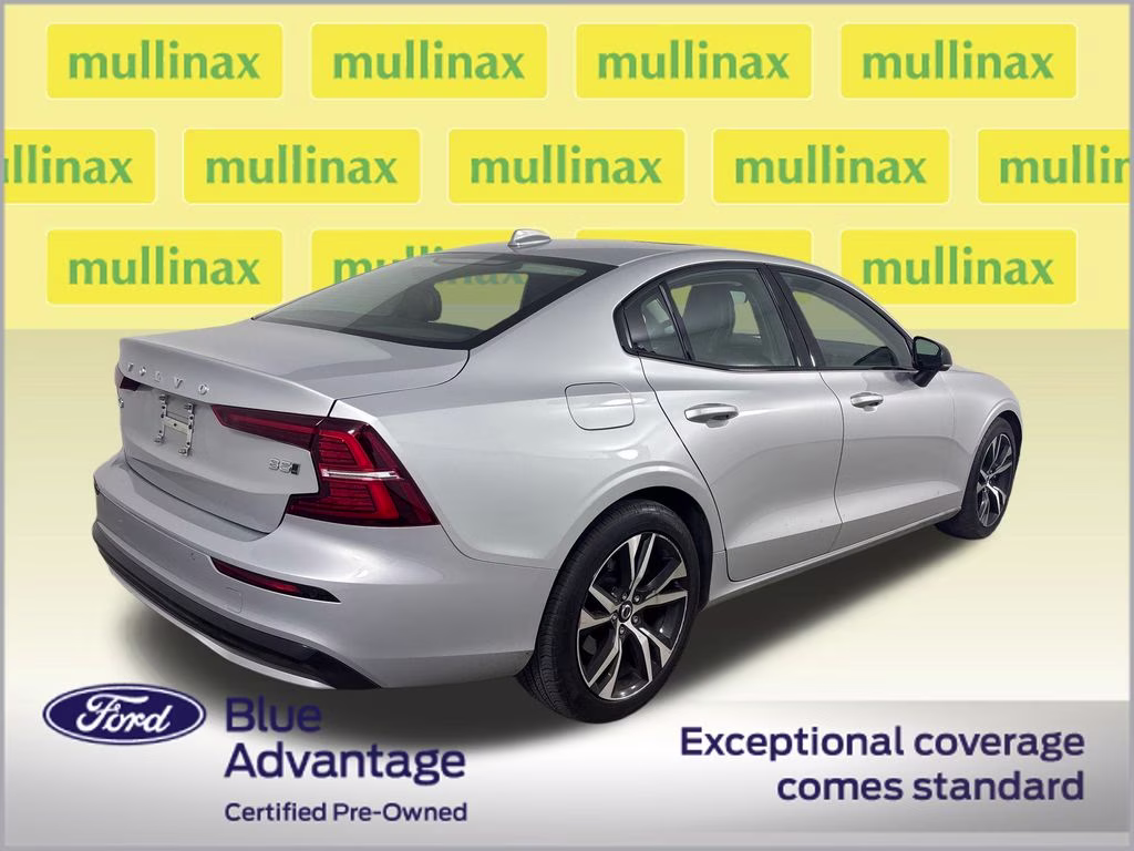 2025 Volvo S60 B5 Core AWD Sedan
