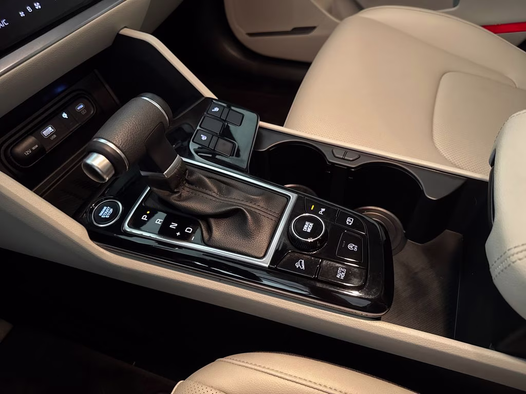 2025 Gravity Gray Kia Sportage EX FWD SUV