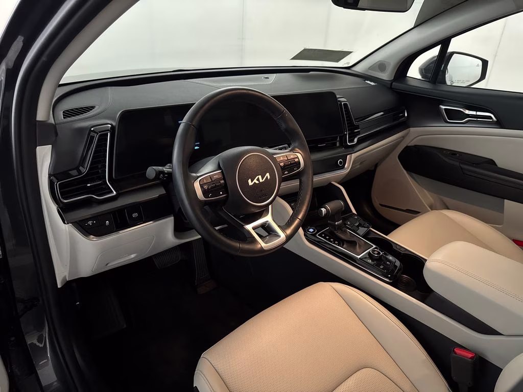 2025 Gravity Gray Kia Sportage EX FWD SUV