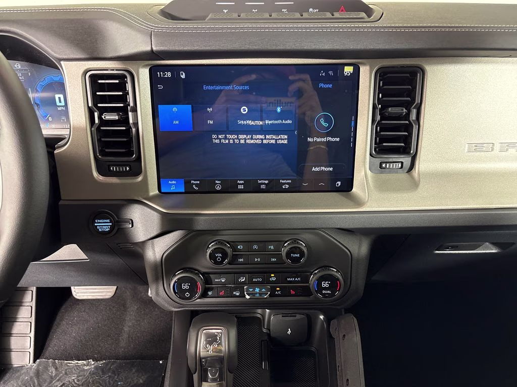 2026 Avalanche Ford Bronco Outer Banks 4X4 SUV