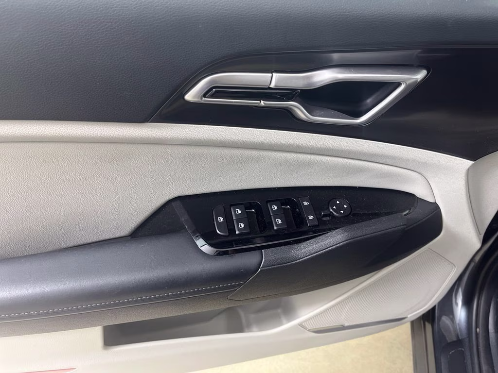 2025 Gravity Gray Kia Sportage EX FWD SUV