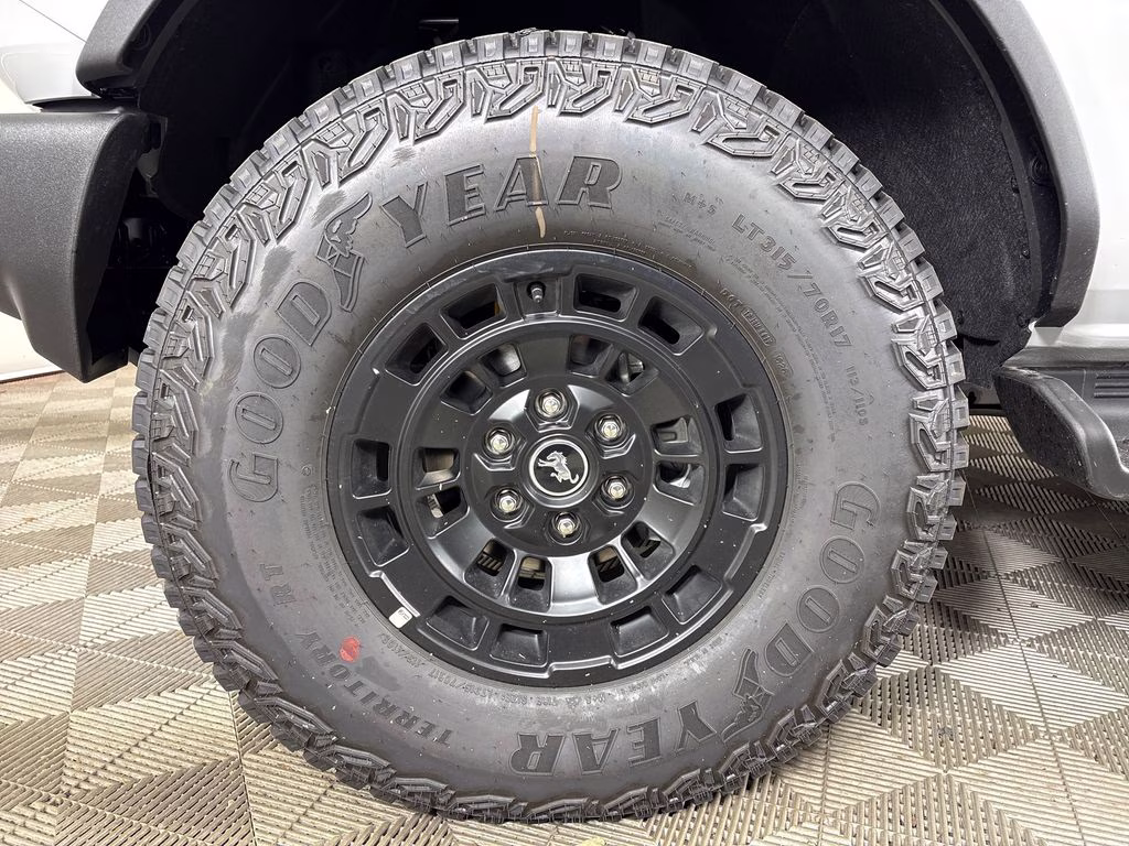 2026 Avalanche Ford Bronco Outer Banks 4X4 SUV