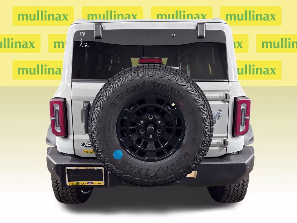 2026 Avalanche Ford Bronco Outer Banks 4X4 SUV