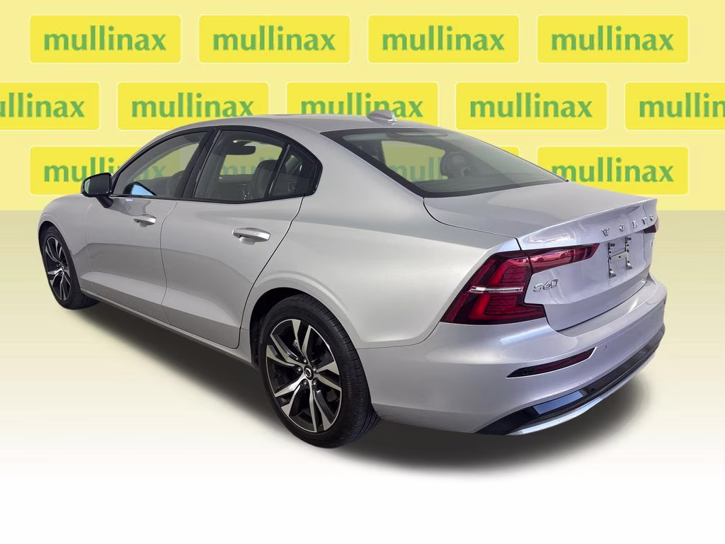 2025 Volvo S60 B5 Core AWD Sedan