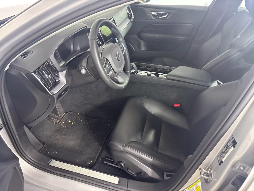 2025 Volvo S60 B5 Core AWD Sedan