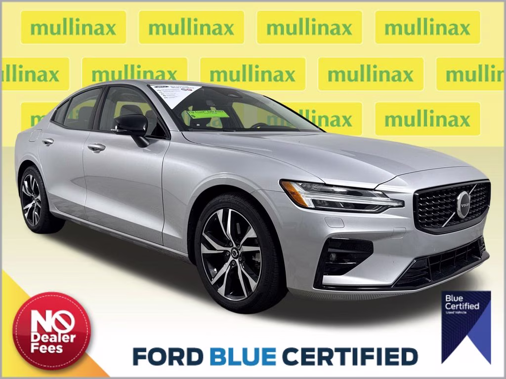 2025 Silver Dawn Metallic Volvo S60 B5 Core AWD Sedan