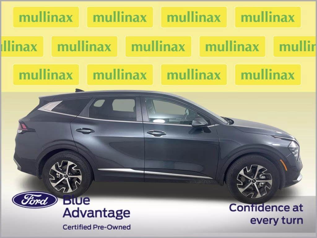 2025 Gravity Gray Kia Sportage EX FWD SUV
