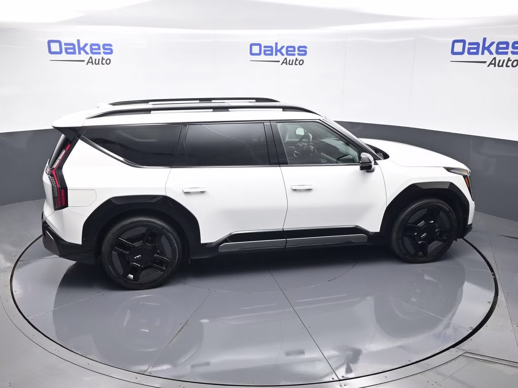 2024 Snow White Pearl Kia EV9 GT-Line AWD SUV