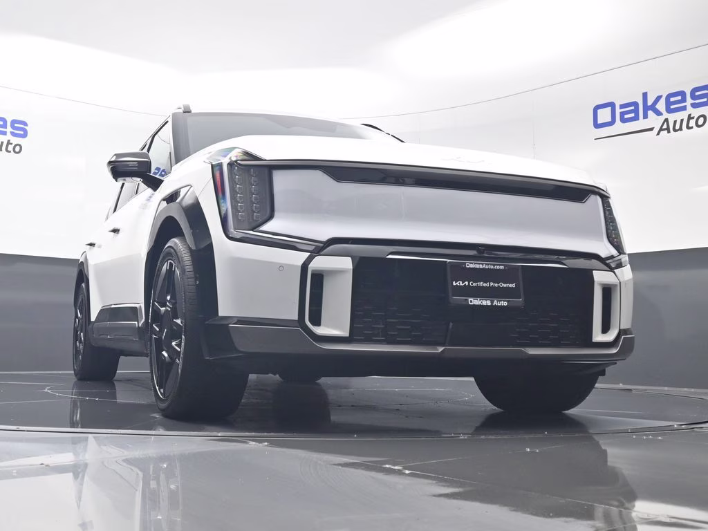 2024 Snow White Pearl Kia EV9 GT-Line AWD SUV