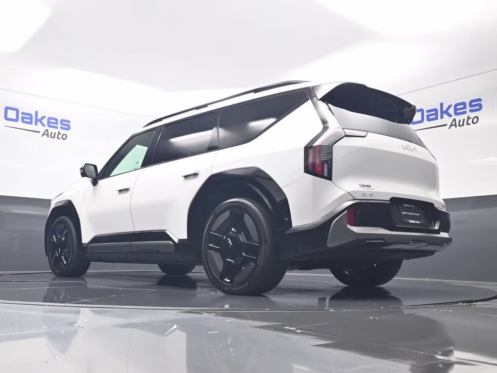 2024 Snow White Pearl Kia EV9 GT-Line AWD SUV