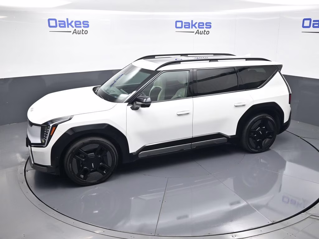 2024 Snow White Pearl Kia EV9 GT-Line AWD SUV