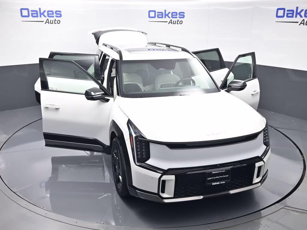 2024 Snow White Pearl Kia EV9 GT-Line AWD SUV