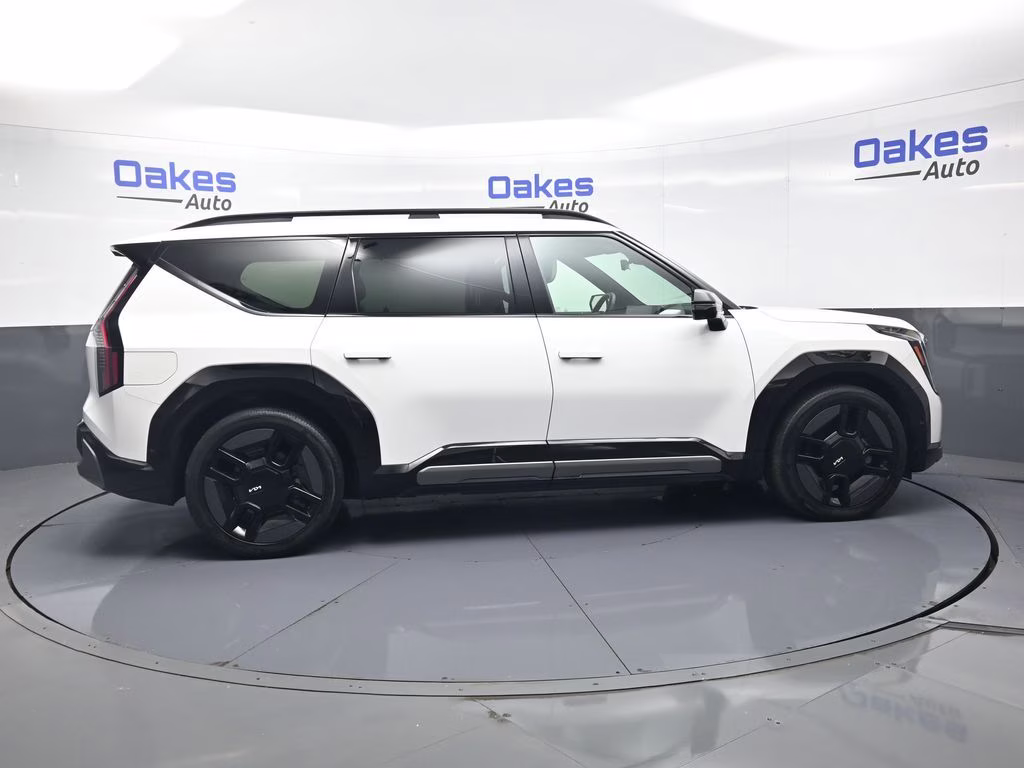 2024 Snow White Pearl Kia EV9 GT-Line AWD SUV