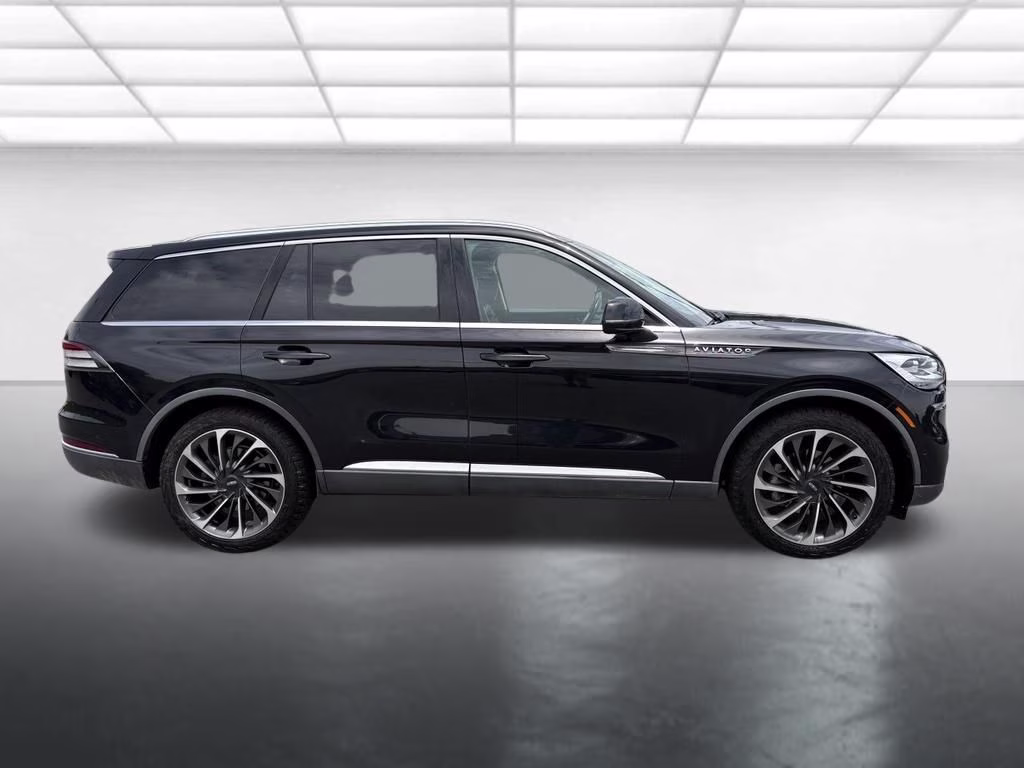 2020 Black Metallic Lincoln Aviator Reserve AWD SUV