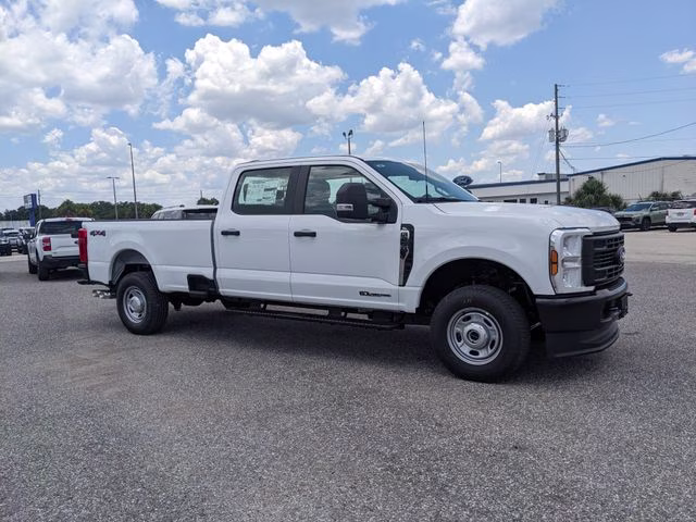 2026 Oxford White Ford Super Duty F-250 SRW XL 4X4 Truck