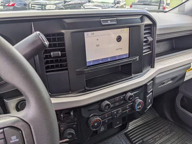 2026 Oxford White Ford Super Duty F-250 SRW XL 4X4 Truck