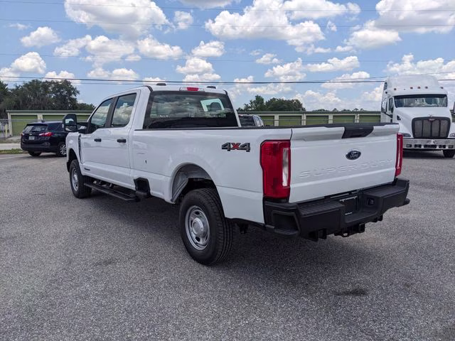2026 Oxford White Ford Super Duty F-250 SRW XL 4X4 Truck