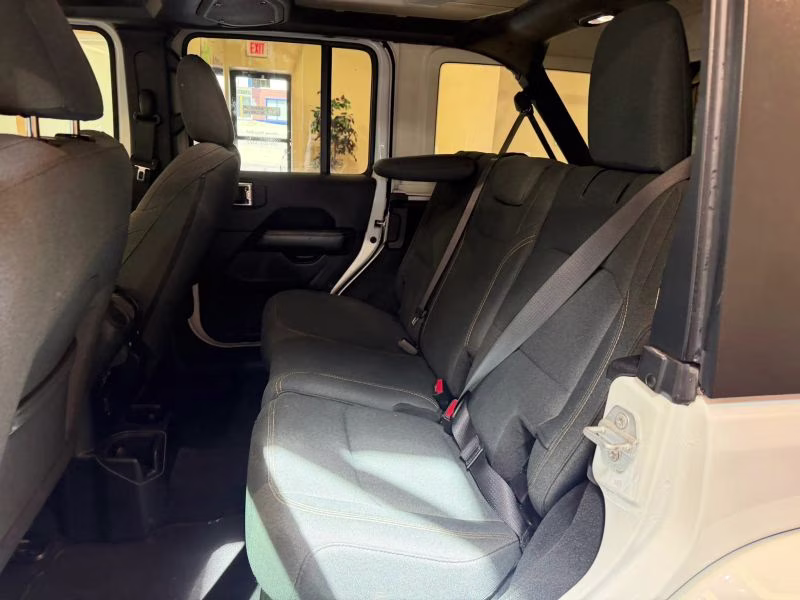 2024 Jeep Wrangler 4 Door Sahara Sport Utility 4D 4X4