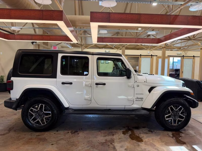 2024 Jeep Wrangler 4 Door Sahara Sport Utility 4D 4X4