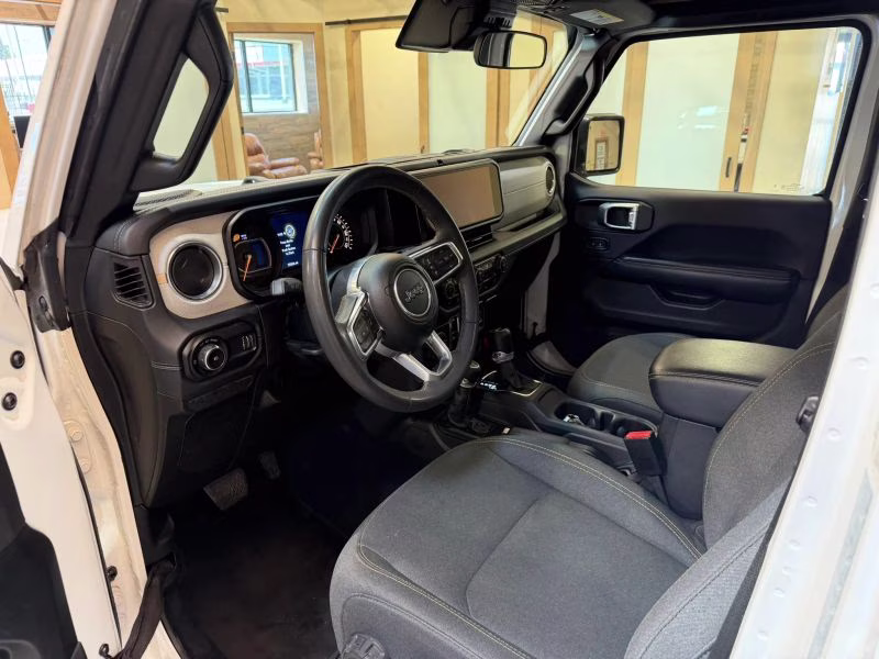 2024 Jeep Wrangler 4 Door Sahara Sport Utility 4D 4X4