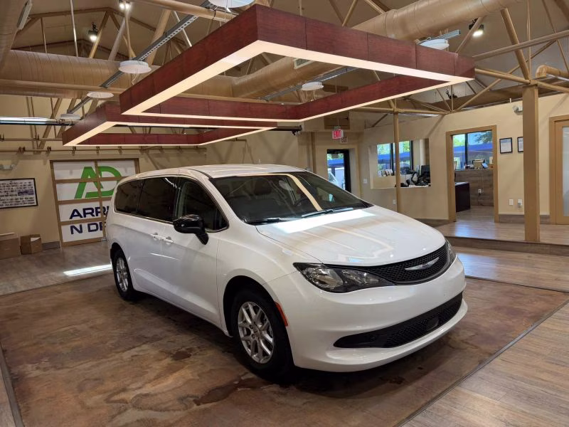 2024 Chrysler Grand Caravan SXT FWD