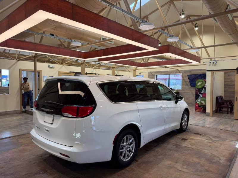 2024 Chrysler Grand Caravan SXT FWD