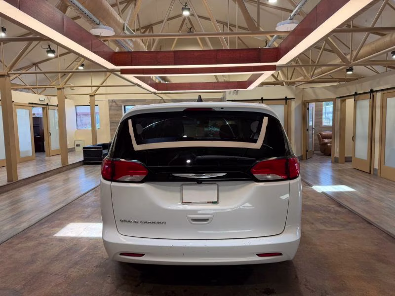 2024 Chrysler Grand Caravan SXT FWD