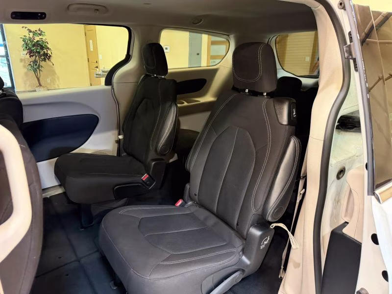 2024 Chrysler Grand Caravan SXT FWD