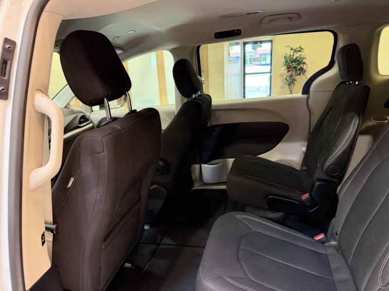 2024 Chrysler Grand Caravan SXT FWD