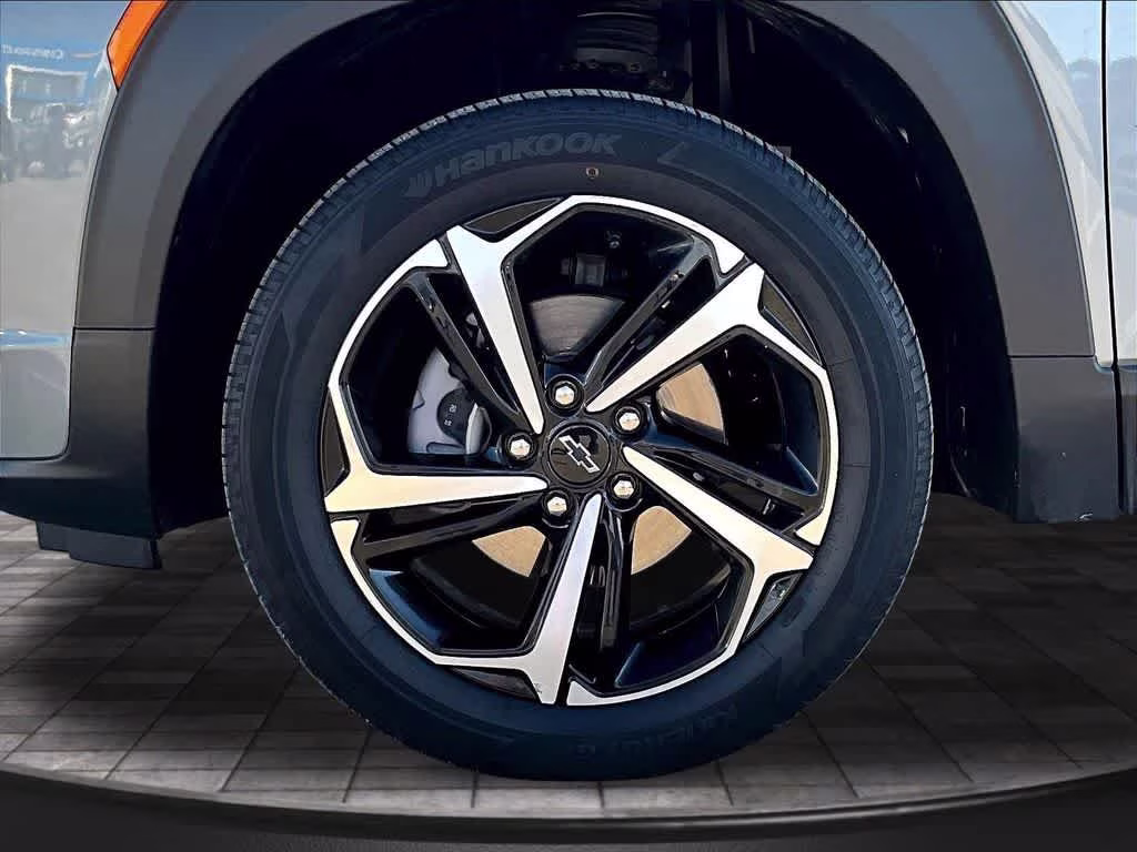 2023 Sterling Gray Metallic Chevrolet Trailblazer RS AWD SUV