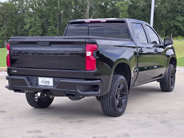 2024 Black Chevrolet Silverado 1500 LT Trail Boss 4X4 Truck