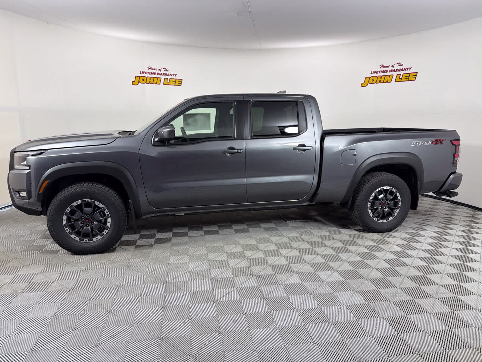 2026 Gun Metallic Nissan Frontier PRO-4X 4X4 Truck