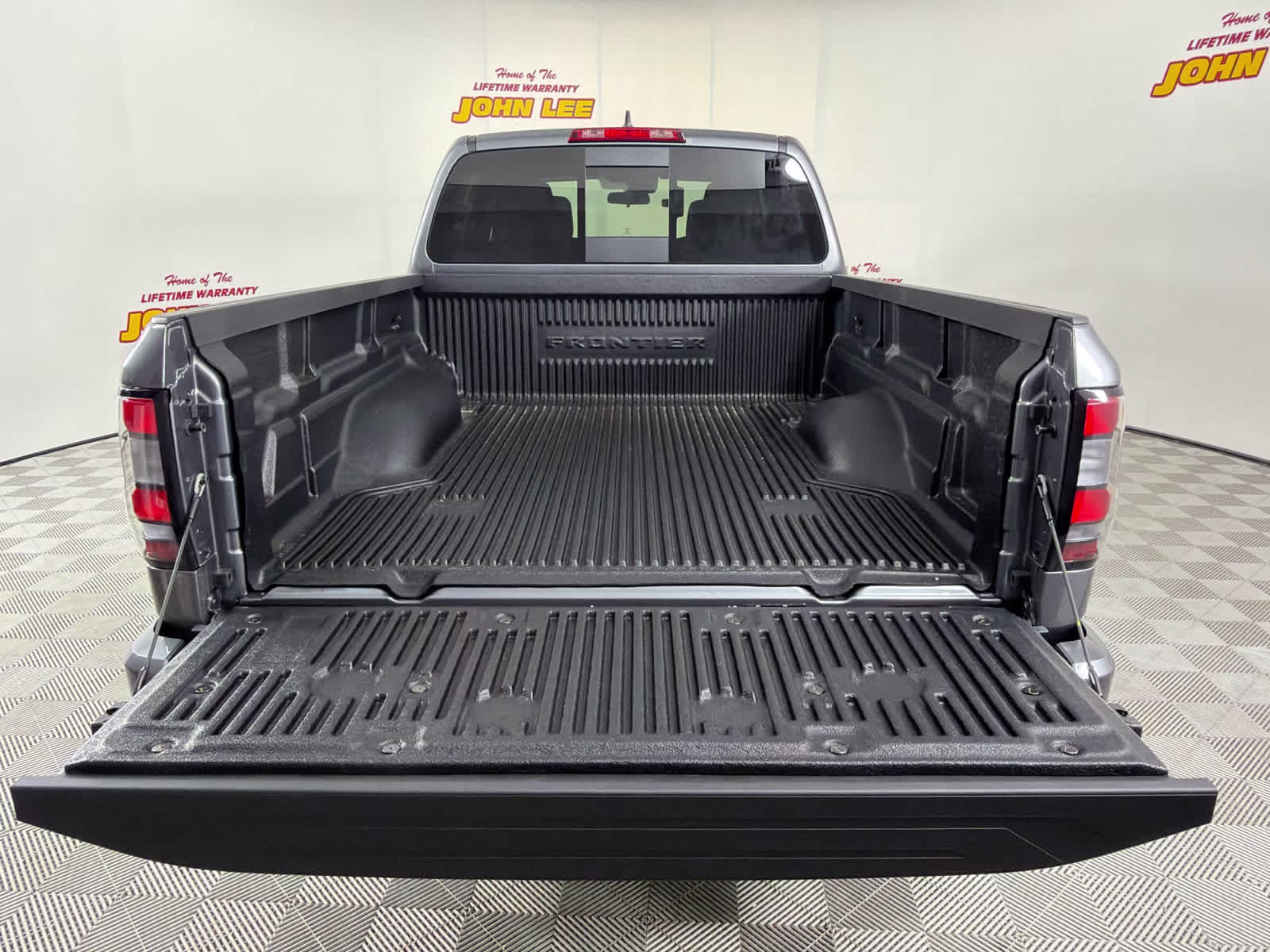 2026 Gun Metallic Nissan Frontier PRO-4X 4X4 Truck